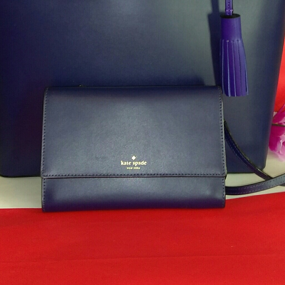 NWT Kate spade Crossbody wallet